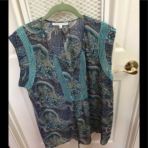 Daniel Rainn, woman’s plus size flowy tunic top